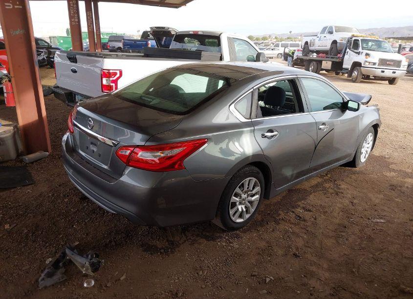 Photo 4 of 2016 Nissan Altima 2.5/2.5 S/2.5 SL/2.5 SR/2.5 SV (VIN 1N4AL3AP8GN376389)