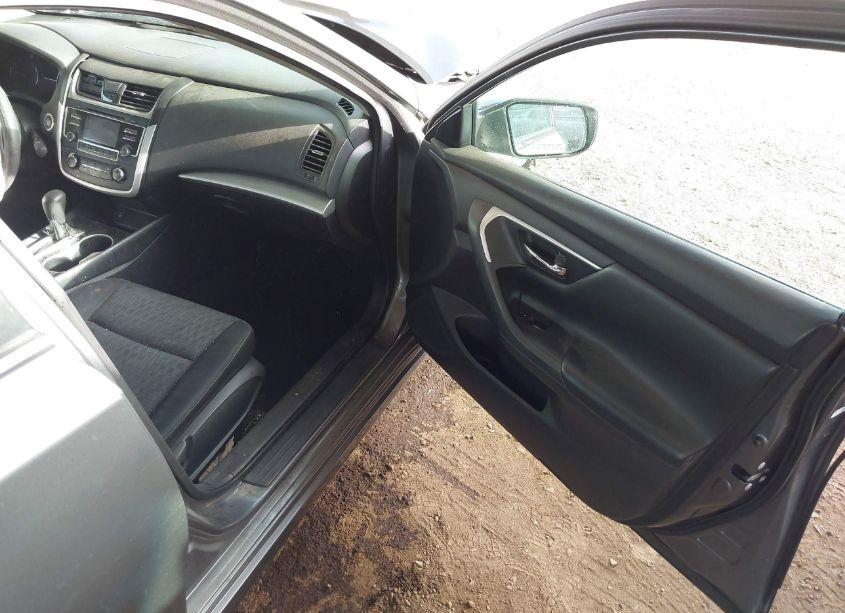 Photo 5 of 2016 Nissan Altima 2.5/2.5 S/2.5 SL/2.5 SR/2.5 SV (VIN 1N4AL3AP8GN376389)