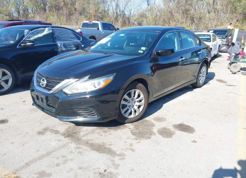 Photo 2 of 2016 Nissan Altima 2.5/2.5 S/2.5 SL/2.5 SR/2.5 SV (VIN 1N4AL3AP8GN376778)