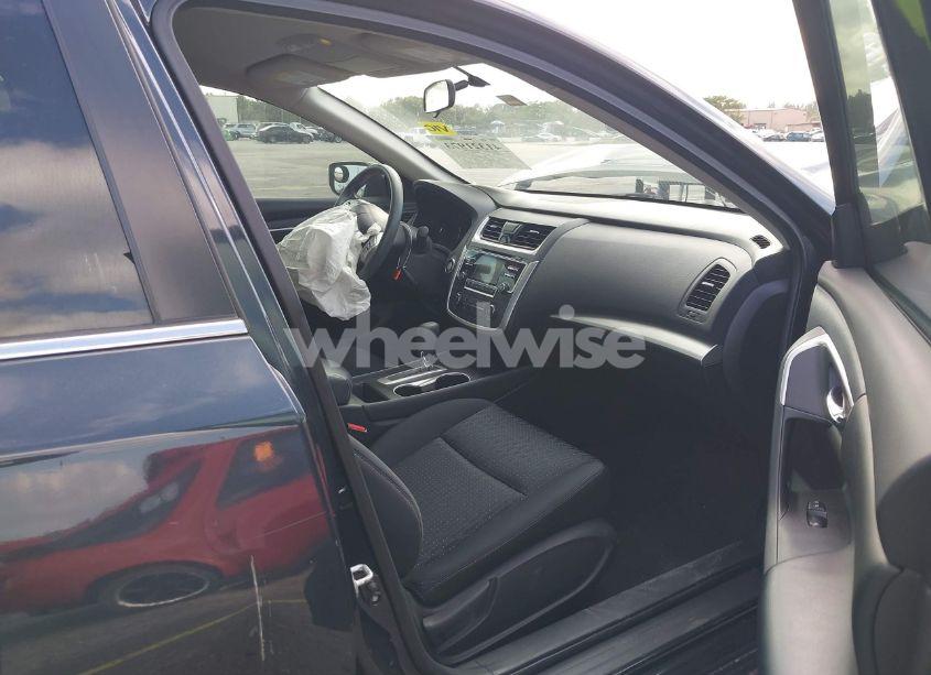 Photo 5 of 2016 Nissan Altima 2.5 S (VIN 1N4AL3AP8GN392740)