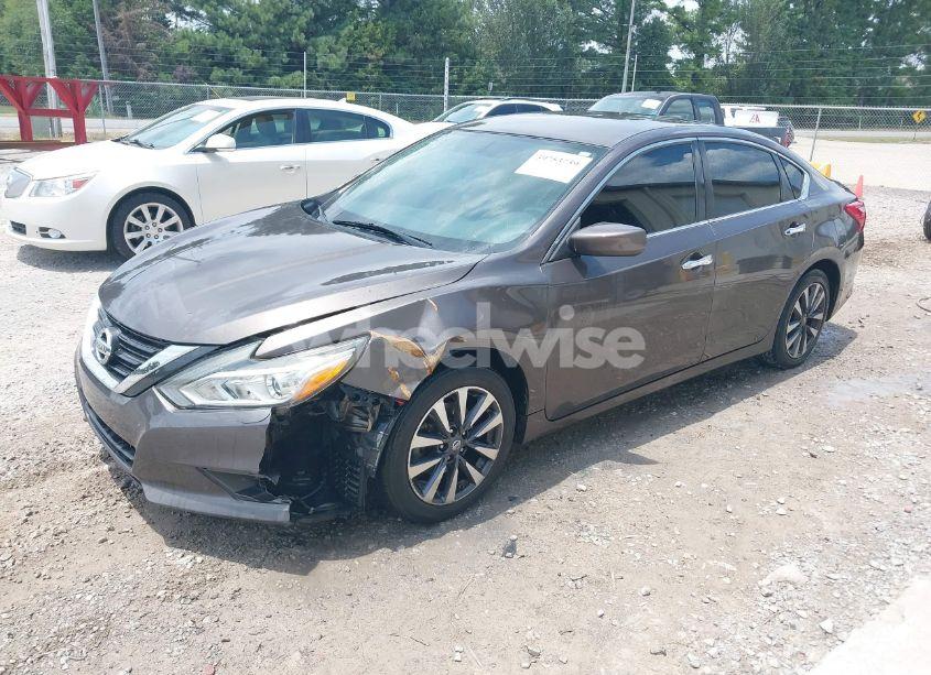 Photo 2 of 2017 Nissan Altima 2.5/2.5 S/2.5 SL/2.5 SR/2.5 SV (VIN 1N4AL3AP8HC117379)