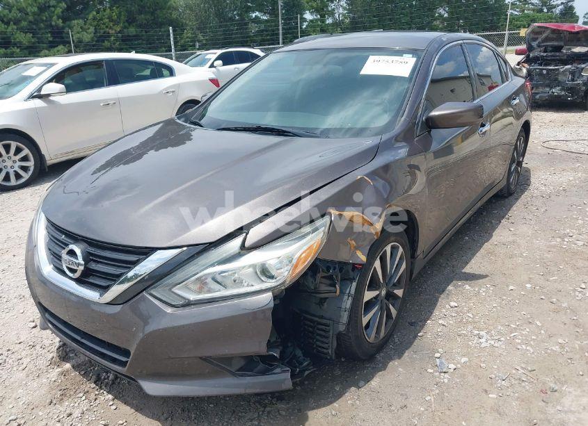 Photo 6 of 2017 Nissan Altima 2.5/2.5 S/2.5 SL/2.5 SR/2.5 SV (VIN 1N4AL3AP8HC117379)