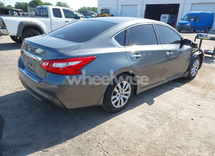 Photo 4 of 2017 Nissan Altima 2.5 S (VIN 1N4AL3AP8HC119505)