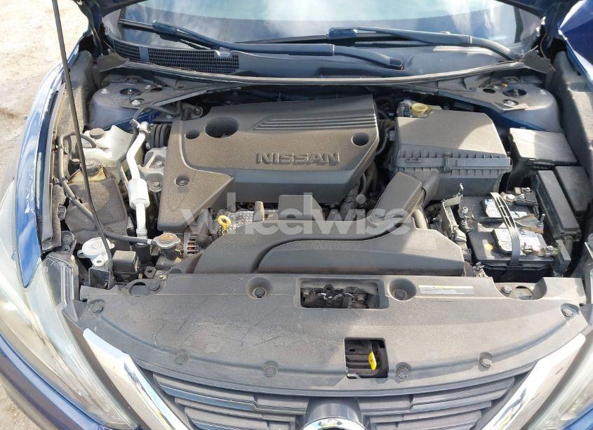 Photo 10 of 2017 Nissan Altima 2.5 SR (VIN 1N4AL3AP8HC120928)