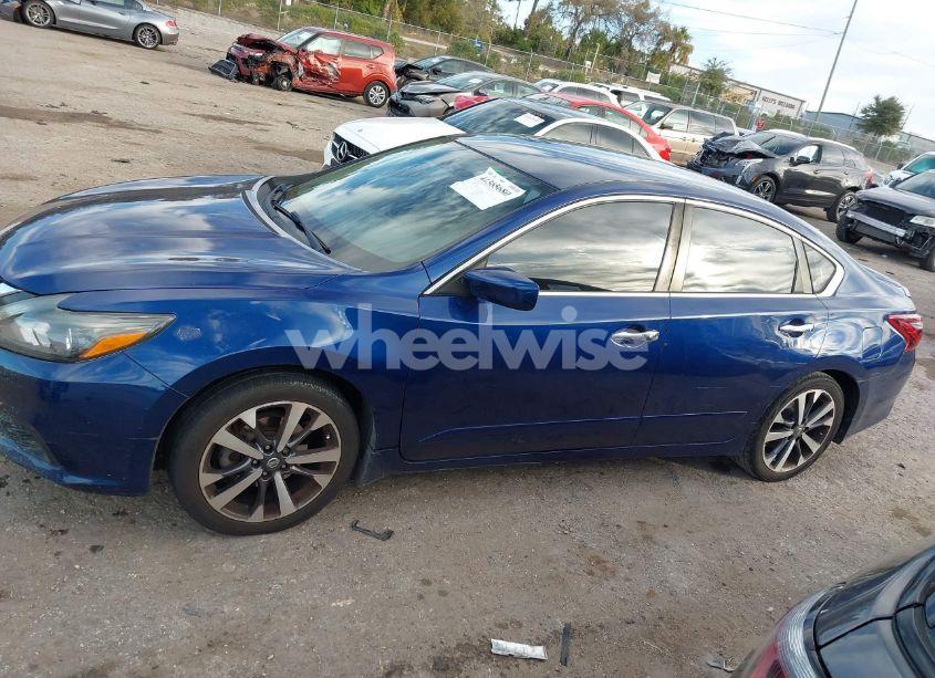 Photo 14 of 2017 Nissan Altima 2.5 SR (VIN 1N4AL3AP8HC120928)