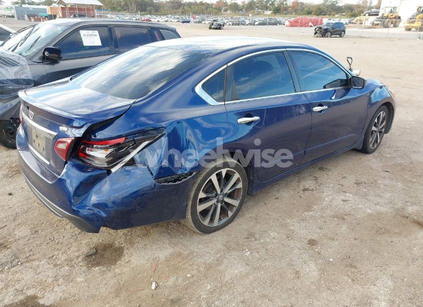 Photo 4 of 2017 Nissan Altima 2.5 SR (VIN 1N4AL3AP8HC120928)