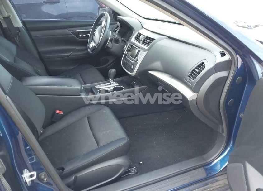 Photo 5 of 2017 Nissan Altima 2.5 SR (VIN 1N4AL3AP8HC120928)