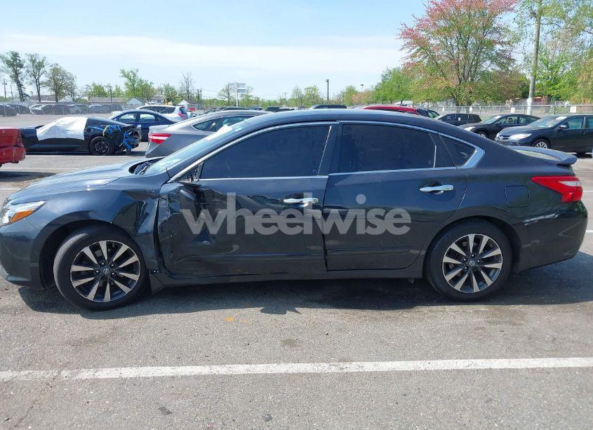 Photo 14 of 2017 Nissan Altima 2.5 SL (VIN 1N4AL3AP8HC127880)