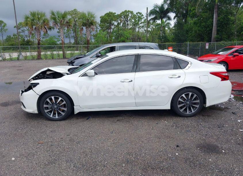 Photo 14 of 2017 Nissan Altima 2.5 SV (VIN 1N4AL3AP8HC132609)