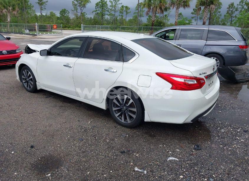 Photo 3 of 2017 Nissan Altima 2.5 SV (VIN 1N4AL3AP8HC132609)