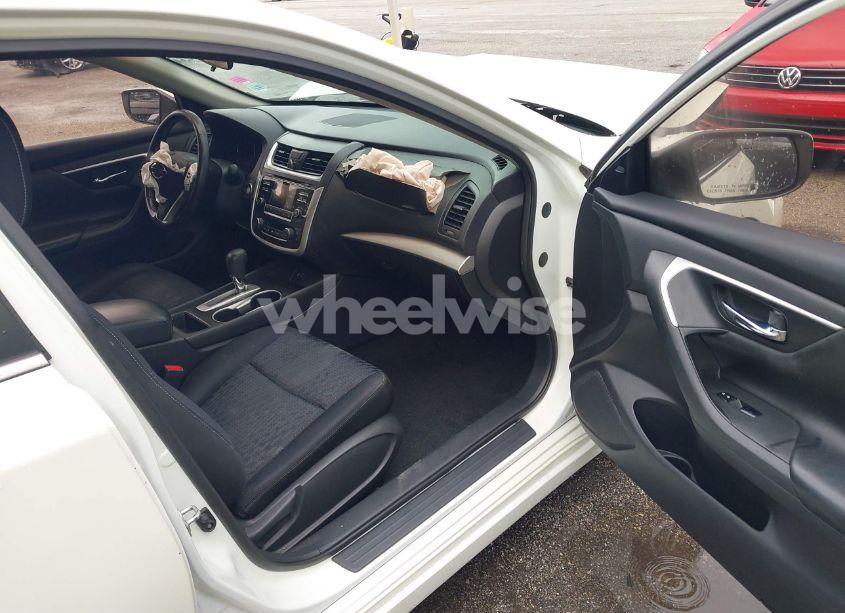 Photo 5 of 2017 Nissan Altima 2.5 SV (VIN 1N4AL3AP8HC132609)