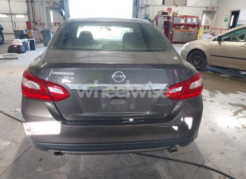 Photo 17 of 2017 Nissan Altima 2.5 S (VIN 1N4AL3AP8HC137485)