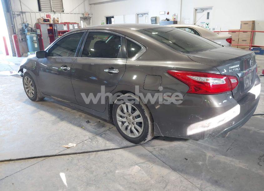 Photo 3 of 2017 Nissan Altima 2.5 S (VIN 1N4AL3AP8HC137485)