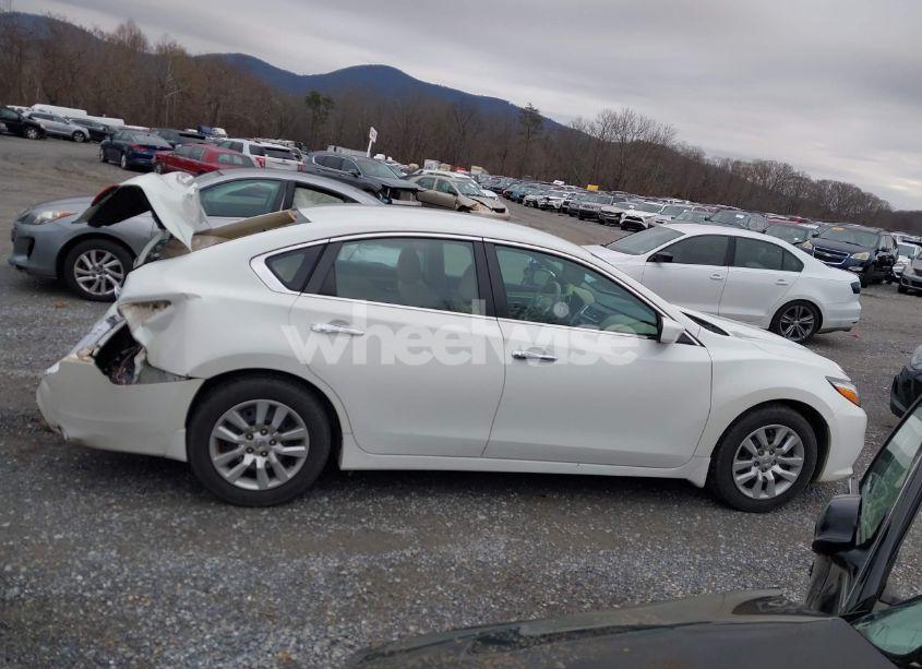 Photo 13 of 2017 Nissan Altima 2.5 S (VIN 1N4AL3AP8HC146364)