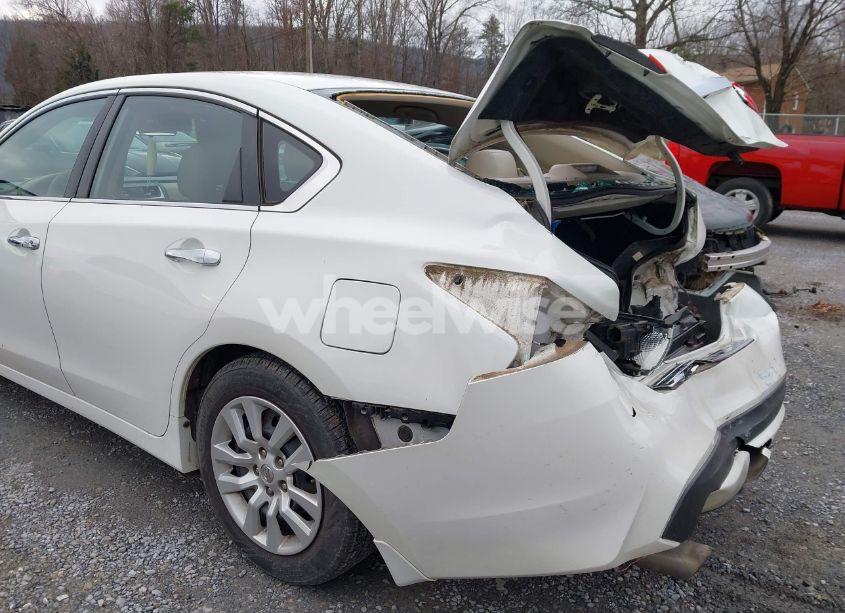 Photo 18 of 2017 Nissan Altima 2.5 S (VIN 1N4AL3AP8HC146364)