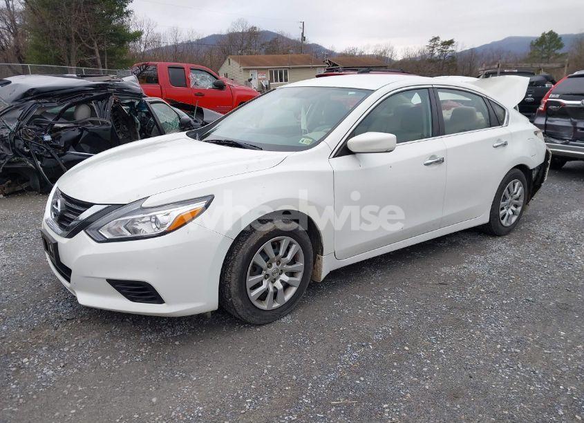 Photo 2 of 2017 Nissan Altima 2.5 S (VIN 1N4AL3AP8HC146364)