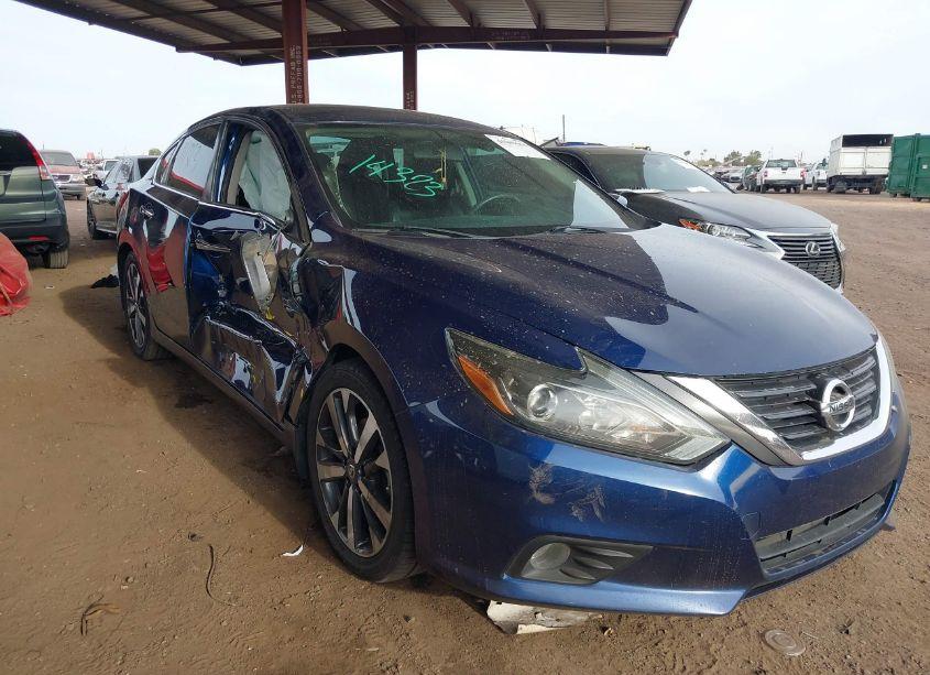 Photo 6 of 2017 Nissan Altima 2.5 SR (VIN 1N4AL3AP8HC151161)