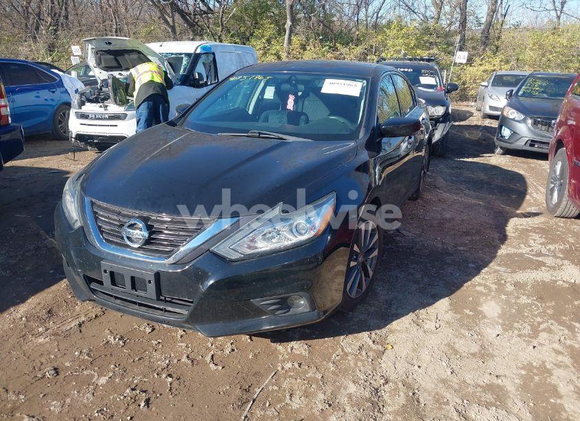 Photo 2 of 2017 Nissan Altima 2.5 SV (VIN 1N4AL3AP8HC156988)