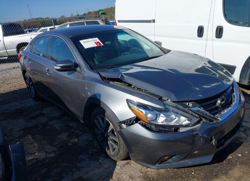 2017 Nissan Altima 2.5 SL (VIN 1N4AL3AP8HC170566) main photo