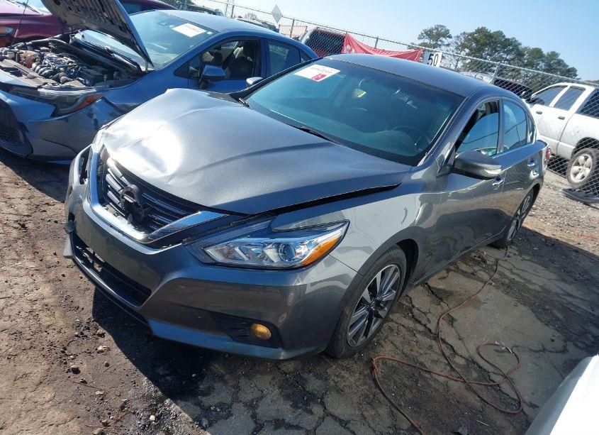 Photo 2 of 2017 Nissan Altima 2.5 SL (VIN 1N4AL3AP8HC170566)