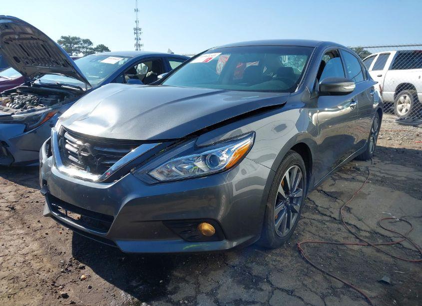 Photo 6 of 2017 Nissan Altima 2.5 SL (VIN 1N4AL3AP8HC170566)