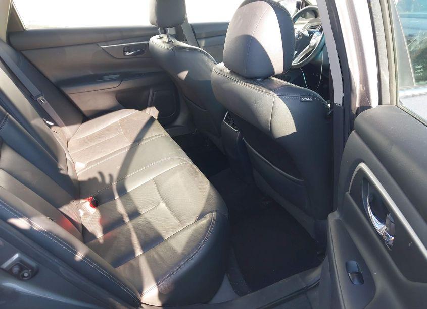 Photo 8 of 2017 Nissan Altima 2.5 SL (VIN 1N4AL3AP8HC170566)