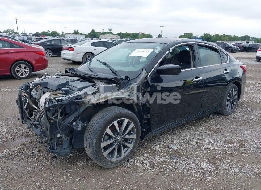 Photo 2 of 2017 Nissan Altima 2.5 SV (VIN 1N4AL3AP8HC178506)