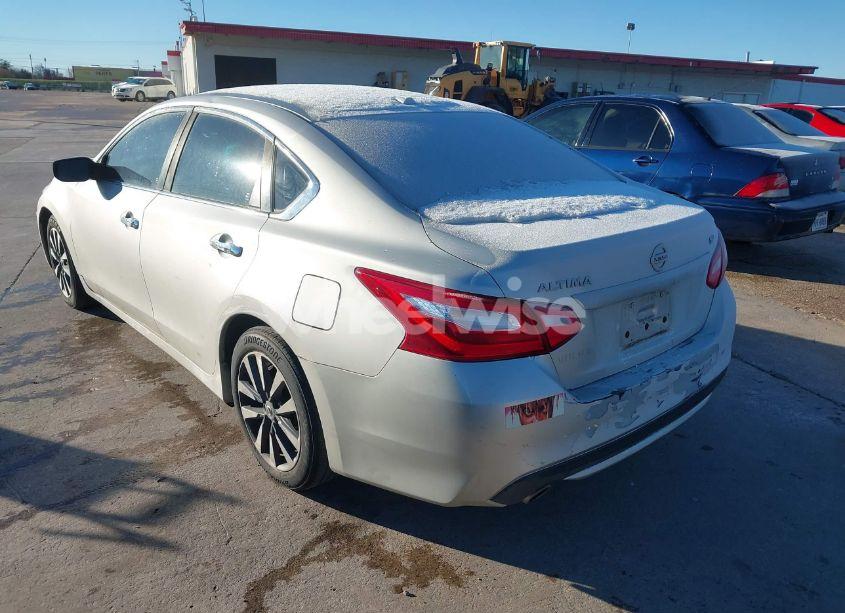 Photo 3 of 2017 Nissan Altima 2.5 SV (VIN 1N4AL3AP8HC180837)