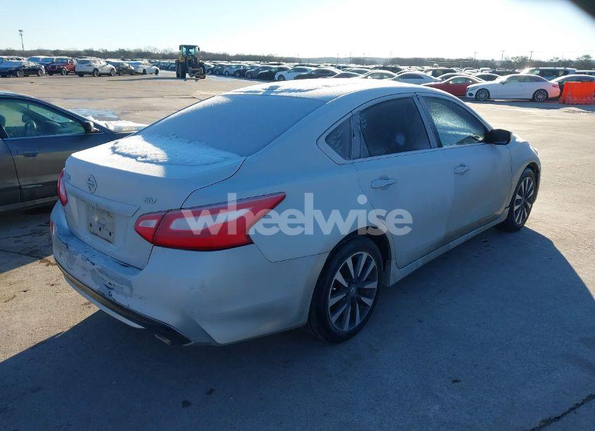 Photo 4 of 2017 Nissan Altima 2.5 SV (VIN 1N4AL3AP8HC180837)