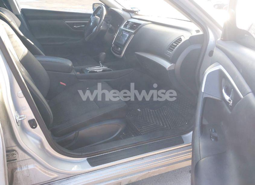 Photo 5 of 2017 Nissan Altima 2.5 SV (VIN 1N4AL3AP8HC180837)