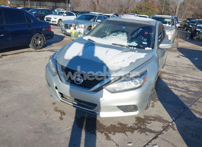 Photo 6 of 2017 Nissan Altima 2.5 SV (VIN 1N4AL3AP8HC180837)