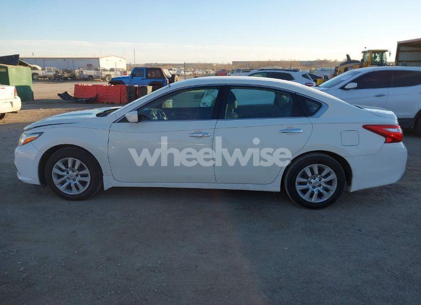 Photo 14 of 2017 Nissan Altima 2.5 S (VIN 1N4AL3AP8HC184824)