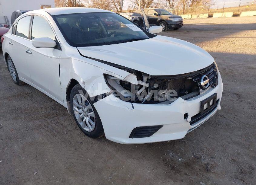 Photo 6 of 2017 Nissan Altima 2.5 S (VIN 1N4AL3AP8HC184824)