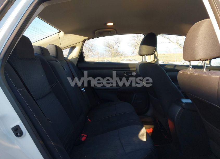 Photo 8 of 2017 Nissan Altima 2.5 S (VIN 1N4AL3AP8HC184824)