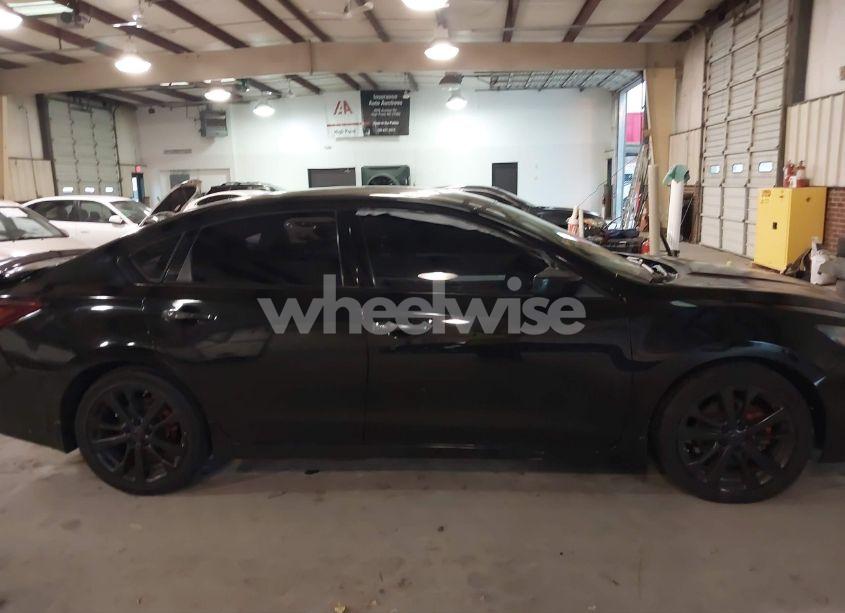 Photo 13 of 2017 Nissan Altima 2.5 SR (VIN 1N4AL3AP8HC193538)