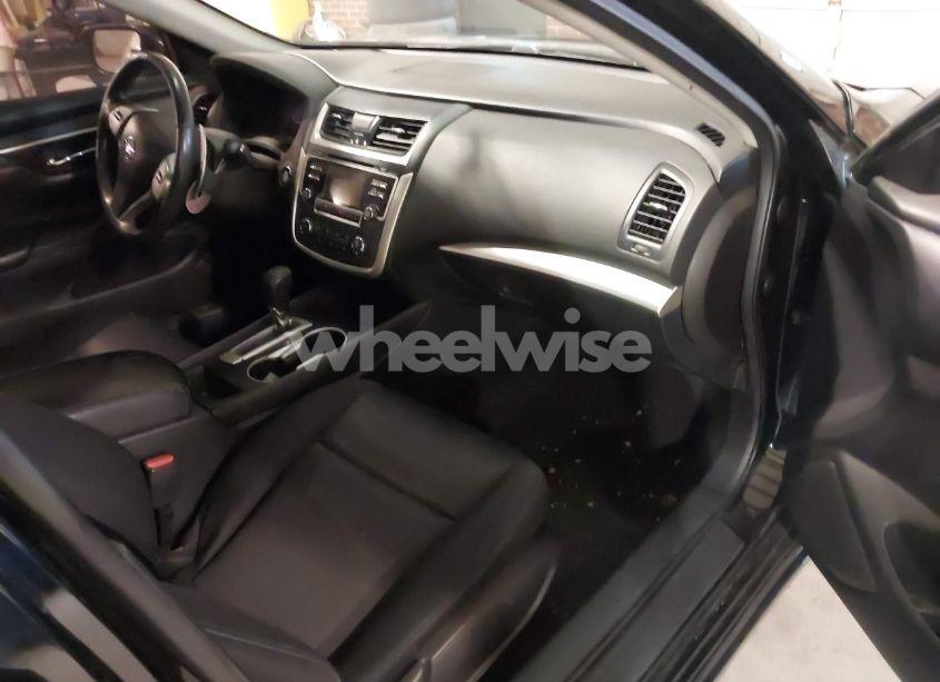 Photo 5 of 2017 Nissan Altima 2.5 SR (VIN 1N4AL3AP8HC193538)