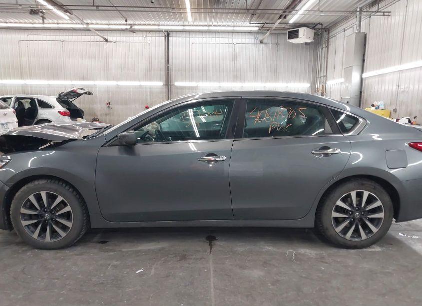 Photo 15 of 2017 Nissan Altima 2.5 SV (VIN 1N4AL3AP8HC207714)