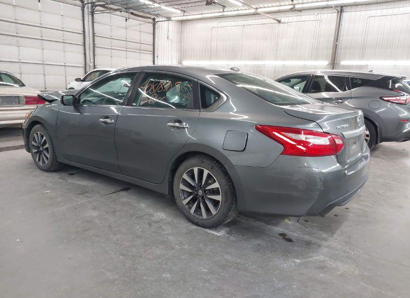 Photo 3 of 2017 Nissan Altima 2.5 SV (VIN 1N4AL3AP8HC207714)