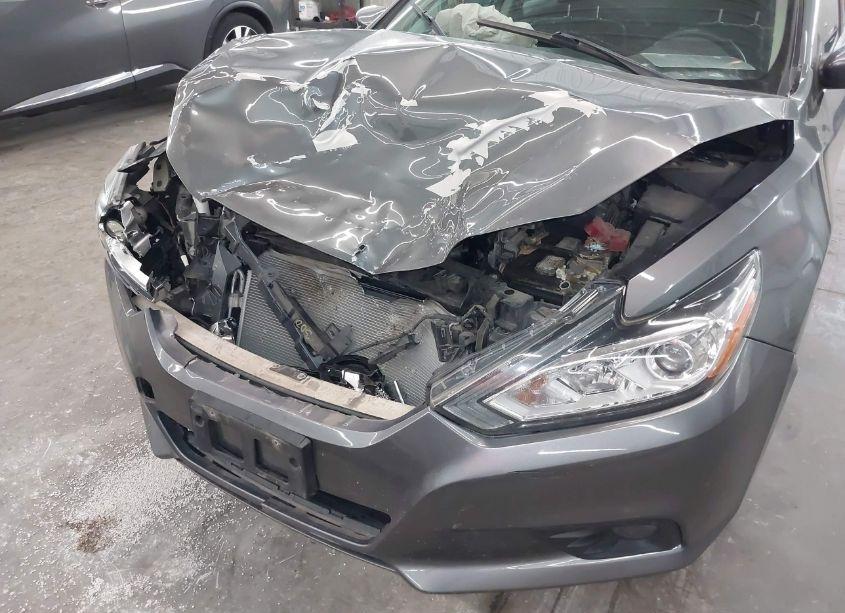 Photo 6 of 2017 Nissan Altima 2.5 SV (VIN 1N4AL3AP8HC207714)