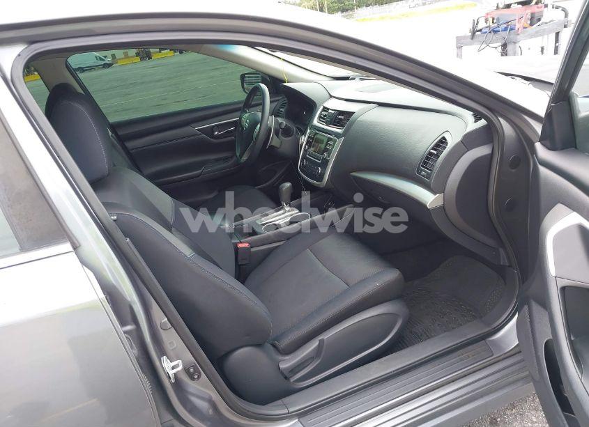 Photo 5 of 2017 Nissan Altima 2.5 SR (VIN 1N4AL3AP8HC216414)