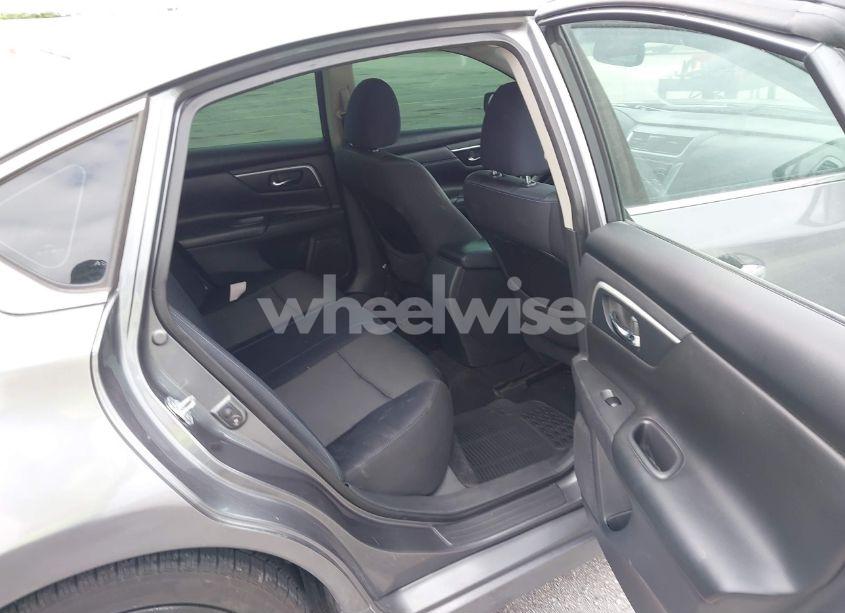 Photo 8 of 2017 Nissan Altima 2.5 SR (VIN 1N4AL3AP8HC216414)