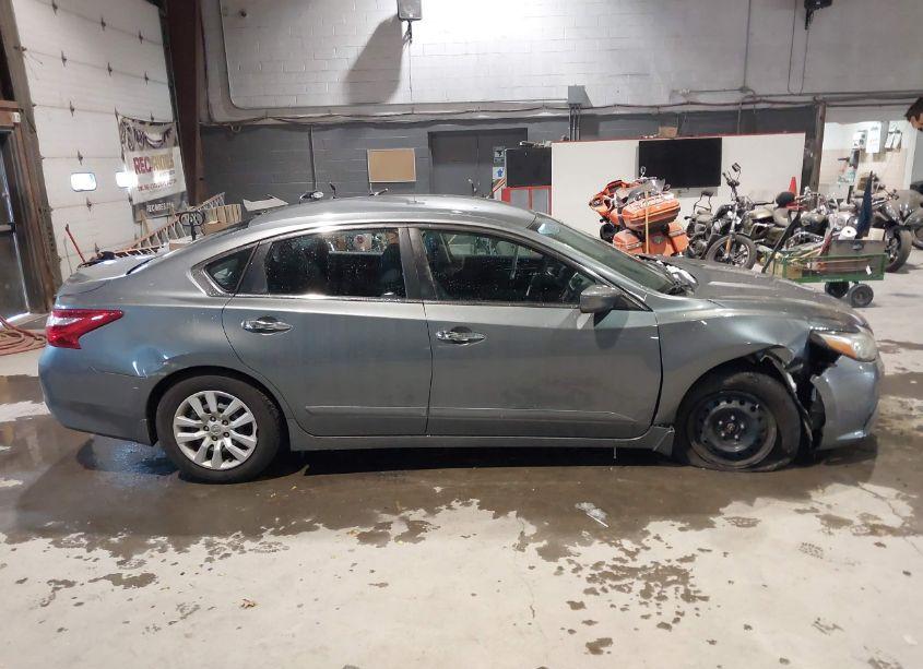 Photo 13 of 2017 Nissan Altima 2.5 S (VIN 1N4AL3AP8HC225825)