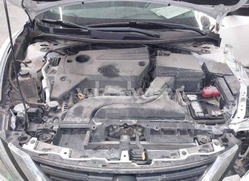Photo 10 of 2017 Nissan Altima 2.5 SR (VIN 1N4AL3AP8HC239093)