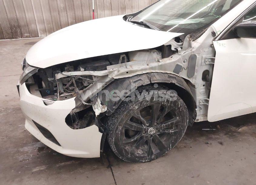 Photo 6 of 2017 Nissan Altima 2.5 SR (VIN 1N4AL3AP8HC239093)