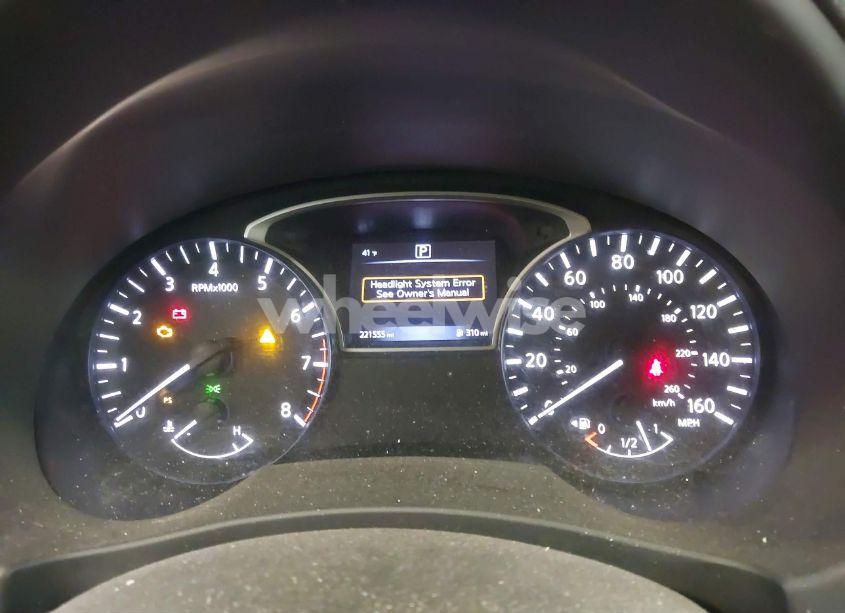 Photo 7 of 2017 Nissan Altima 2.5 SR (VIN 1N4AL3AP8HC239093)