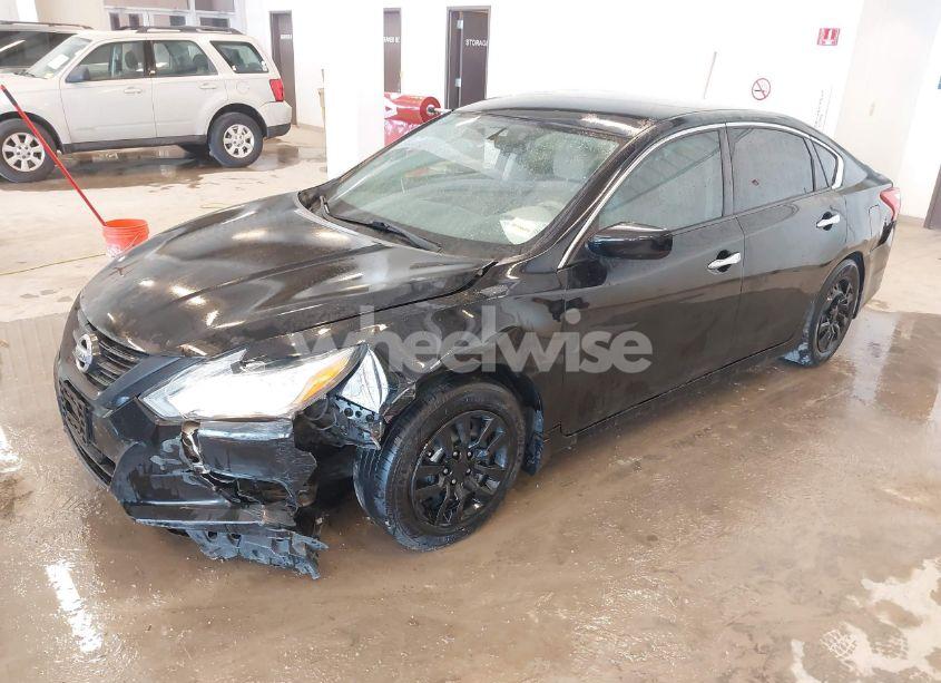 Photo 2 of 2017 Nissan Altima 2.5 S (VIN 1N4AL3AP8HC243368)