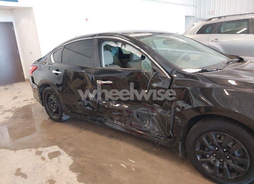 Photo 6 of 2017 Nissan Altima 2.5 S (VIN 1N4AL3AP8HC243368)