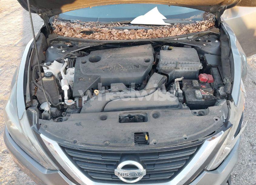 Photo 10 of 2017 Nissan Altima 2.5 SR (VIN 1N4AL3AP8HC243824)