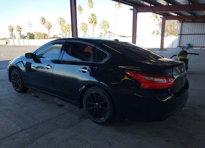 Photo 3 of 2017 Nissan Altima 2.5 SV (VIN 1N4AL3AP8HC245119)