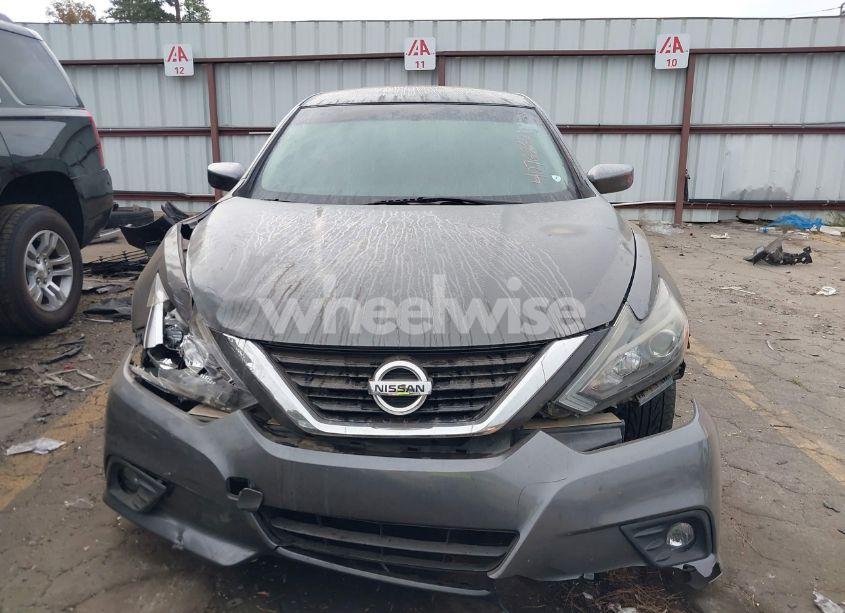 Photo 12 of 2017 Nissan Altima 2.5 SR (VIN 1N4AL3AP8HC249137)